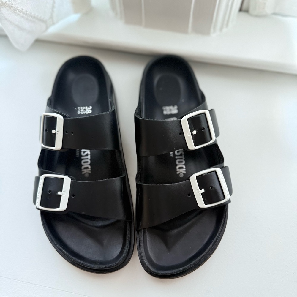 BIRKENSTOCK - 1774 Arizona Premium Black Leather Sandals - Size 38